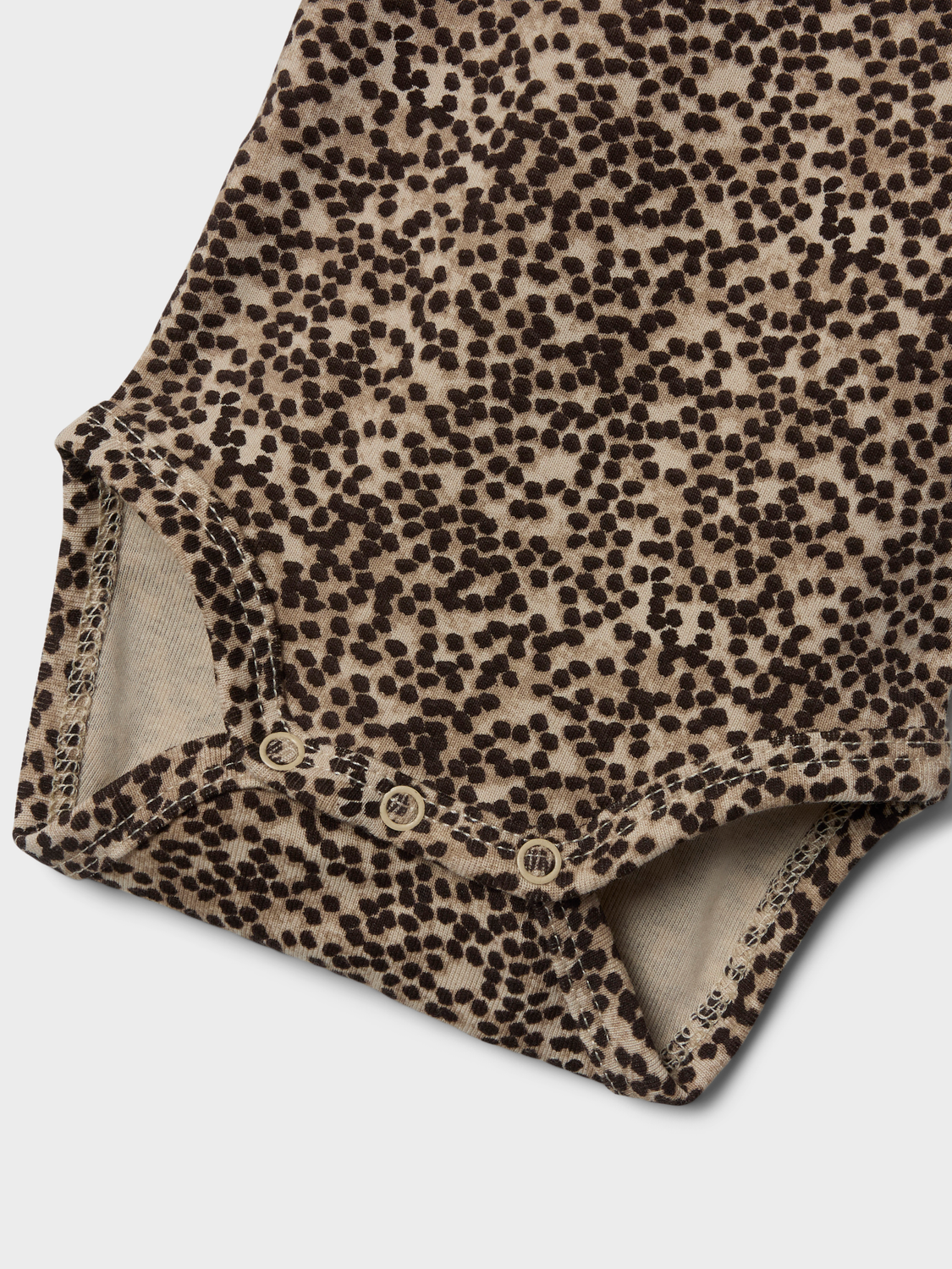 model_shot-front_full